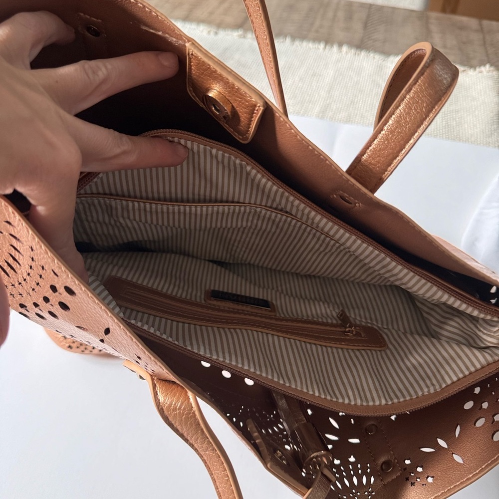 ROSE GOLD TOTE BAG - Picture 4 of 5